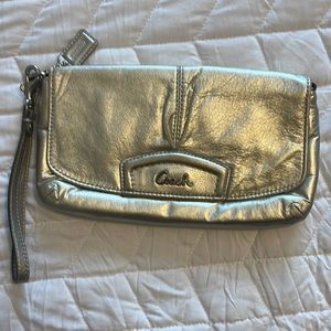 🤍Silver Coach Wristlet🤍